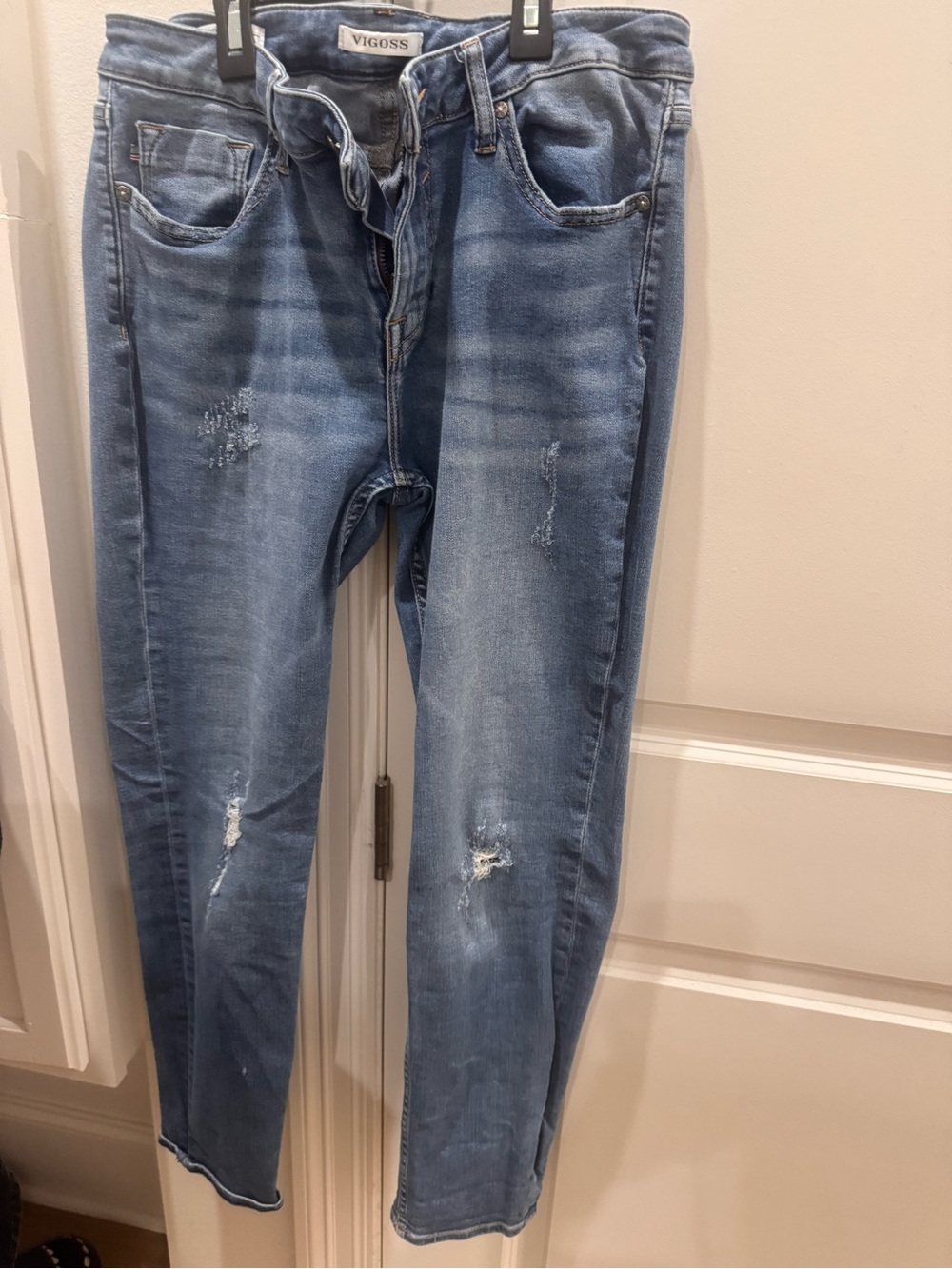 Vigoss Women's Light Wash Ripped Skinny Jeans